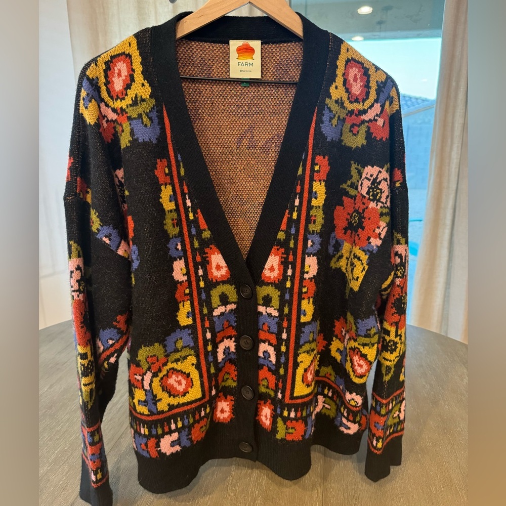 FARM Rio Black Floral Multicolor Button Cardigan - Picture 2 of 10